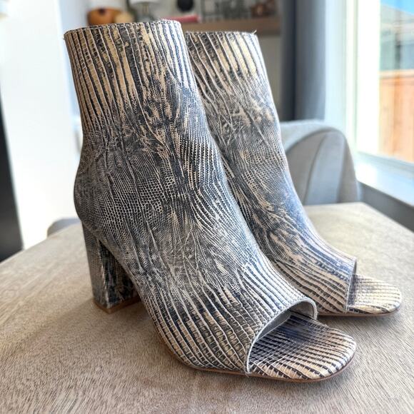 Matisse Shoes - Matisse Melaney Peep Toe Ankle Boots Reptile Print Leather Block Heel 6.5 Trendy